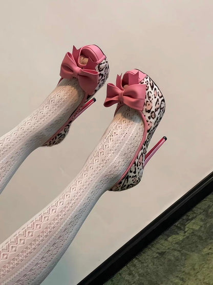 Kitten kiss heels