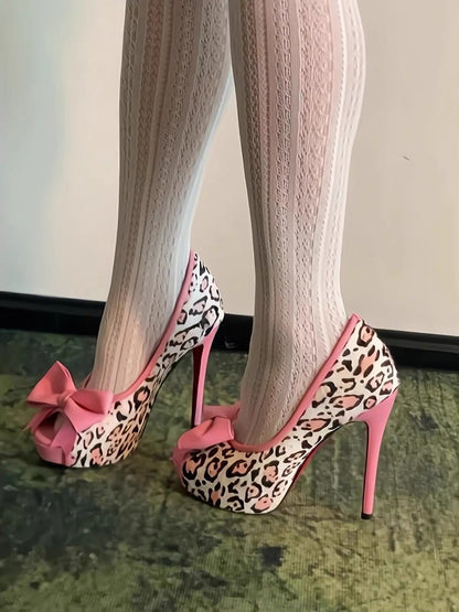 Kitten kiss heels