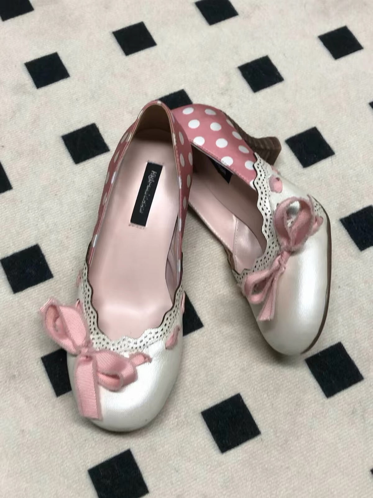 Sweet polka lace pumps