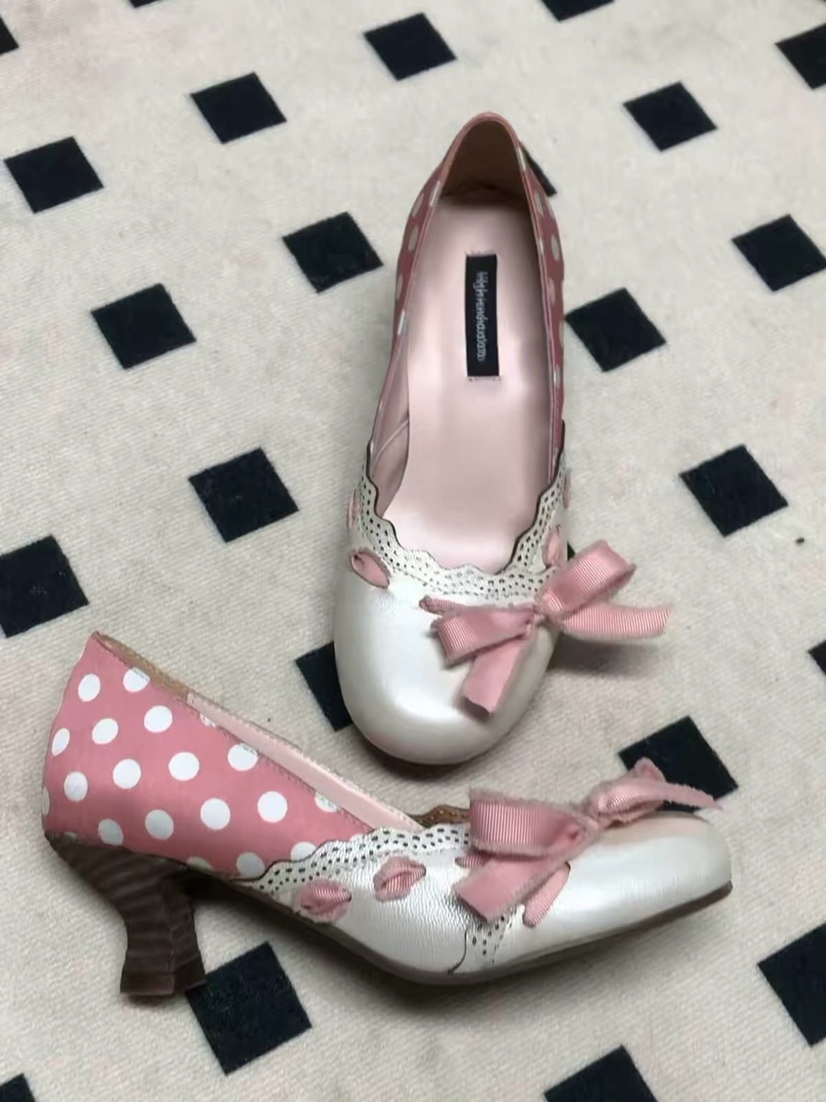 Sweet polka lace pumps