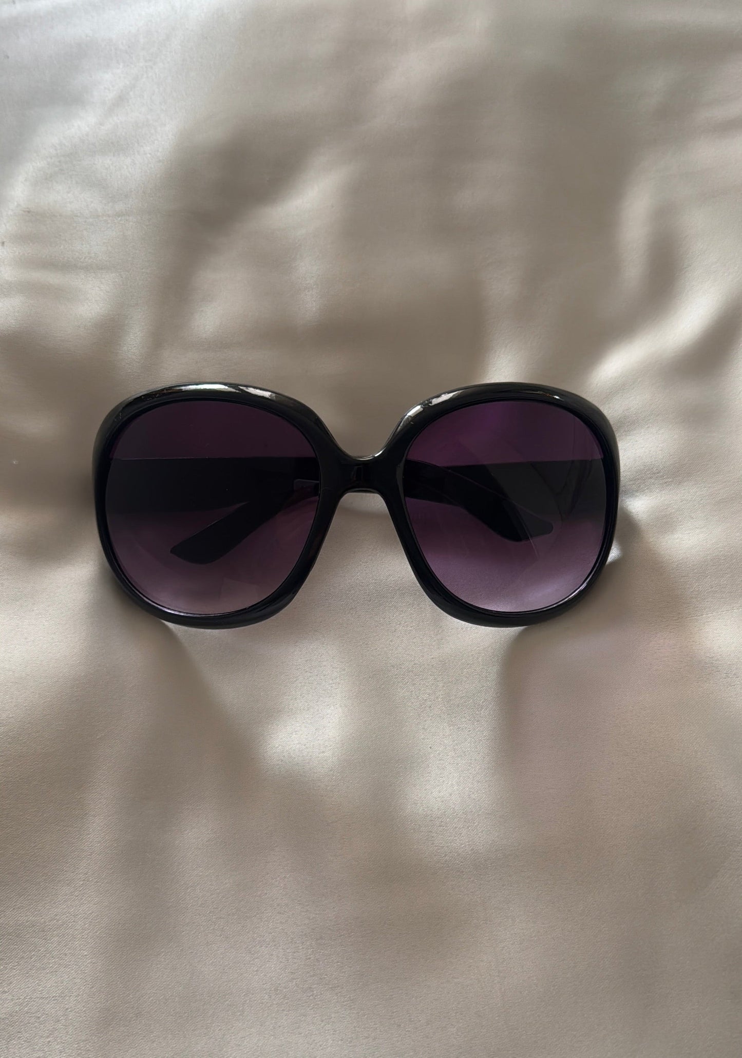 Big sunglasses
