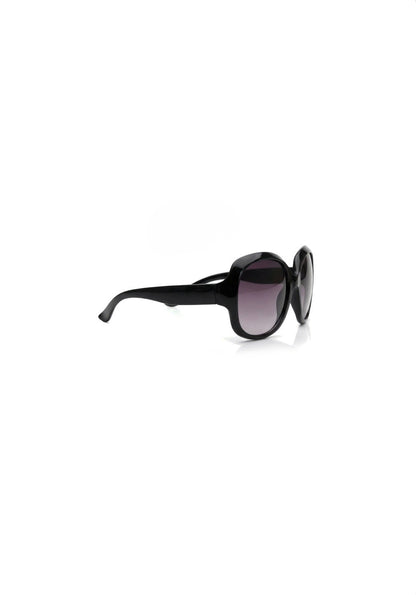 Big sunglasses